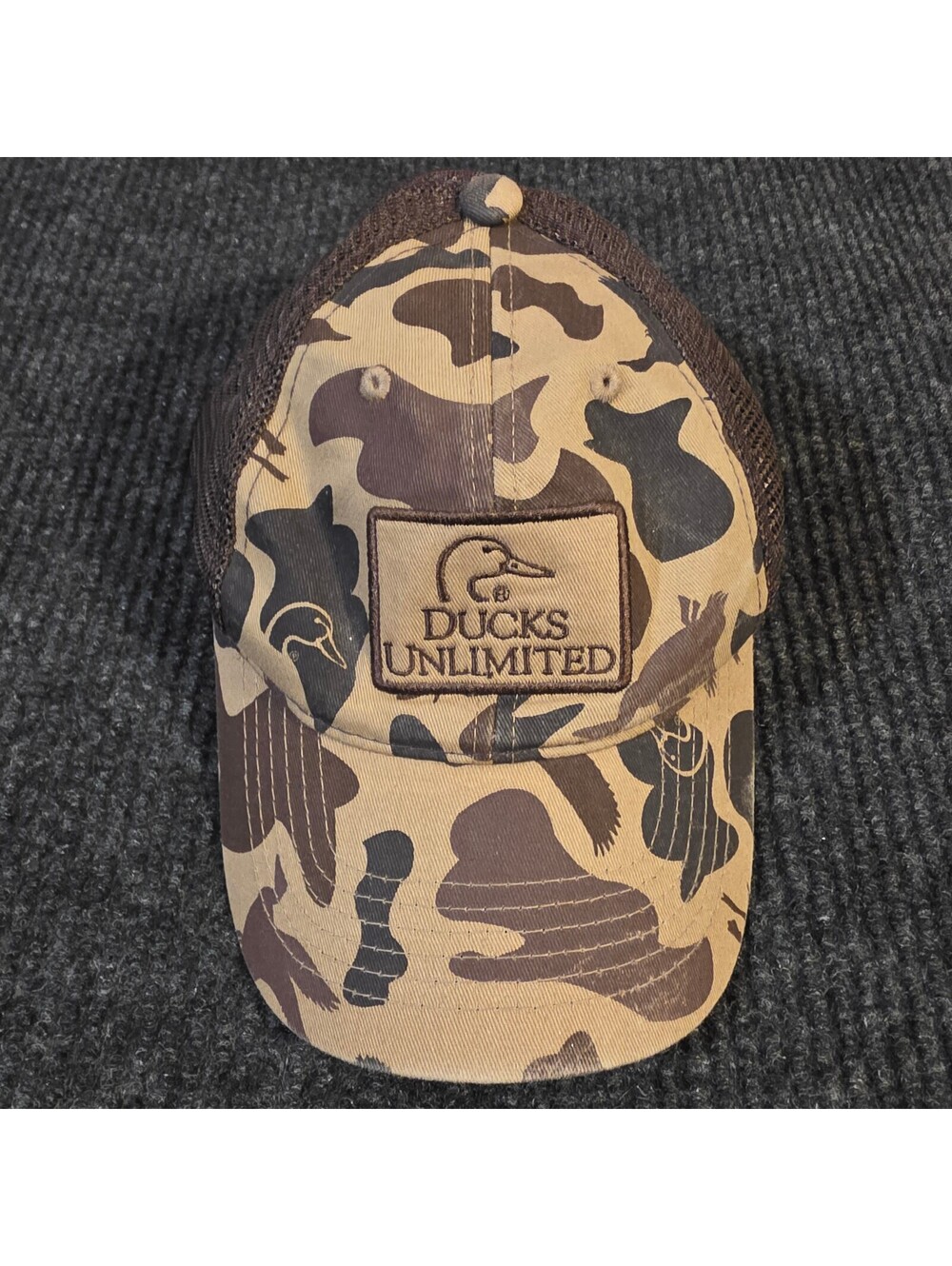 Ducks Unlimited Camouflage Mesh Back Adjustable Baseball Cap y2k